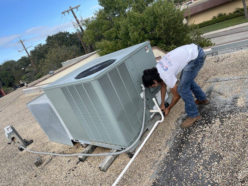 Commercial AC repair in San Antonio, TX